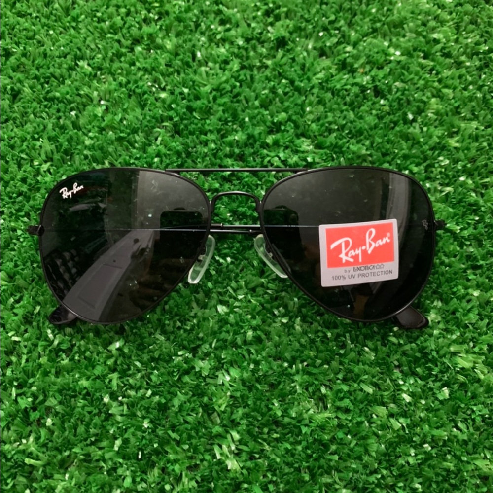 Ray Bans - Picture 1 of 1